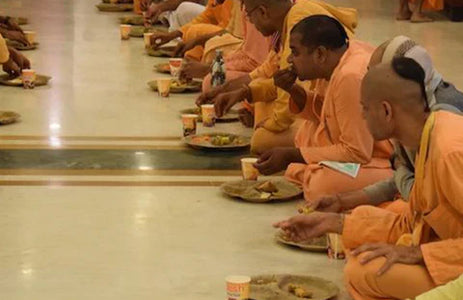 Why Performing Annadan or Brahmin Bhoj Brings Immense Punya
